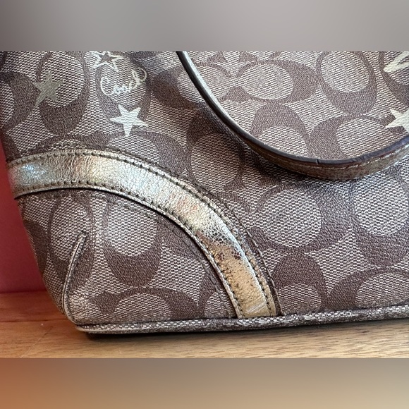 Vintage coach over the shoulder bag tan with gold stars - Picture 2 of 8